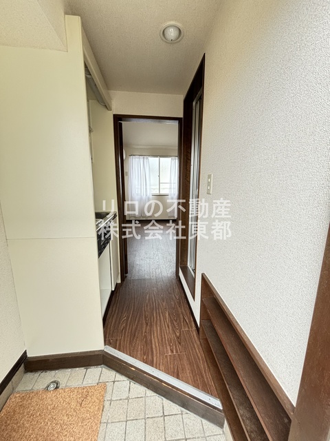 玄関　すっきりシンプルな玄関スペースです！