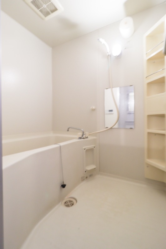 バス・シャワールーム　図面と現状に相違がある場合には現状を優先