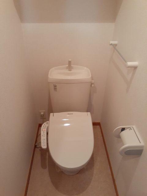 【エクセレントパークIVのトイレ】