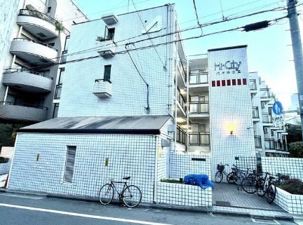 渋谷区富ヶ谷のマンションの建物外観