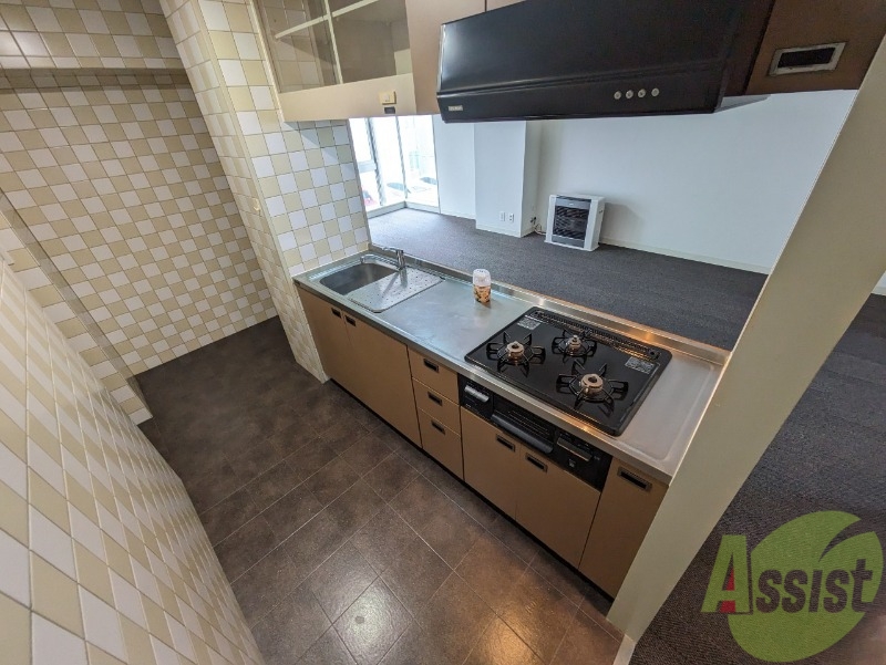 キッチン　キッチンはスペースも広々していて使いやすそうですよ！