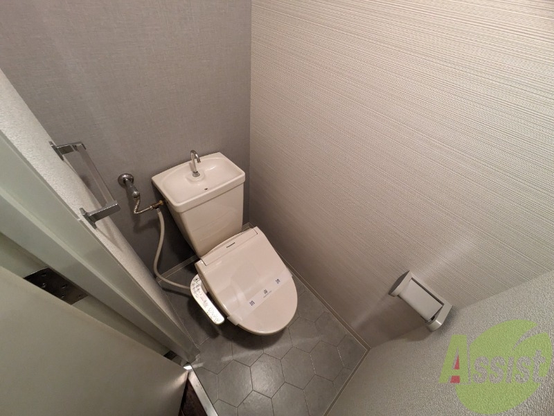 トイレ　こちらはトイレです。清潔感があり、安心して使用できます。