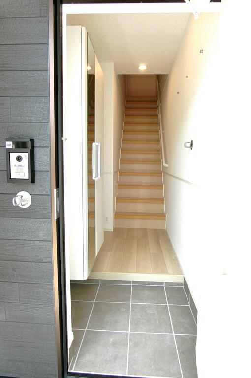 玄関　類似物件です。