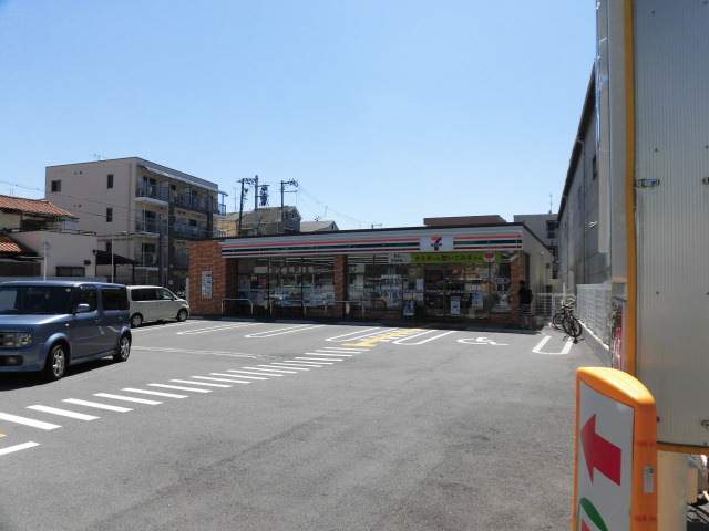 コンビニ　セブンイレブン（コンビニ）まで287m