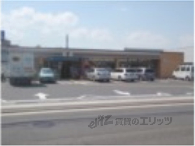 コンビニ　セブンイレブン下鳥羽公園店（コンビニ）まで400m