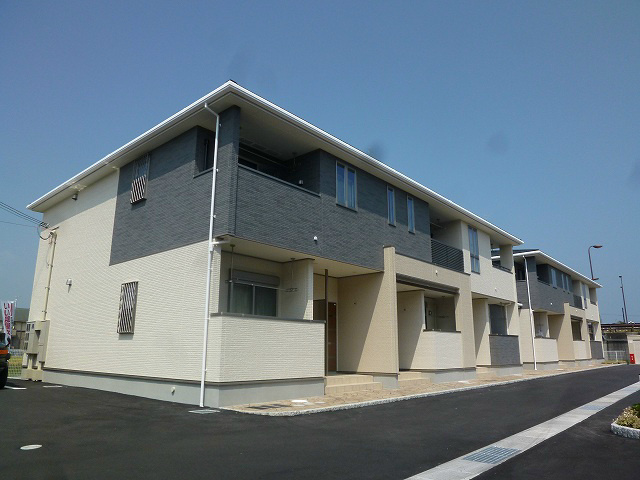 Casa Breezeの建物外観