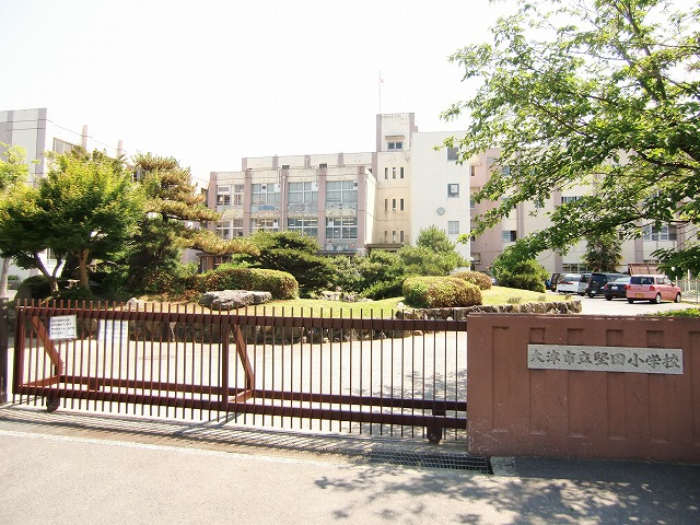 【Casa Breezeの小学校】