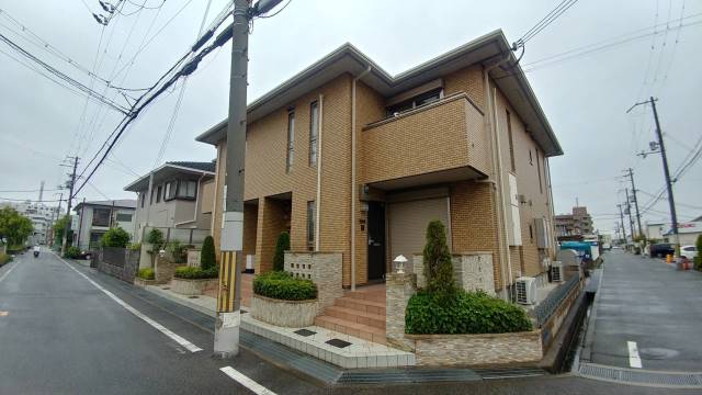 堺市西区浜寺船尾町東のアパートの建物外観