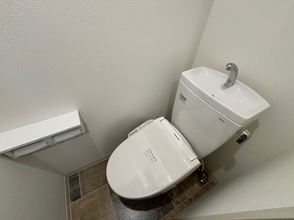 トイレ　同タイプ２０３号家具配置イメージです