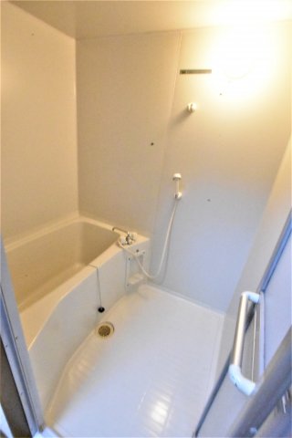 バス・シャワールーム　お風呂です
