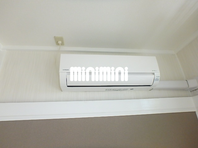 その他設備　洋室に１台付いてます