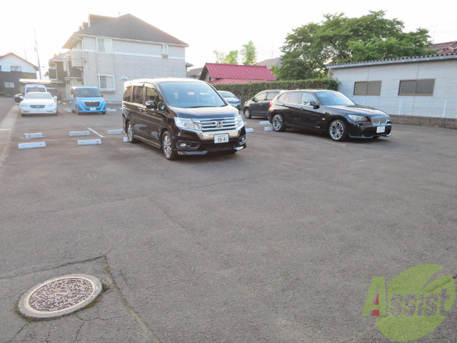 【仙台市青葉区上愛子のアパートの駐車場】