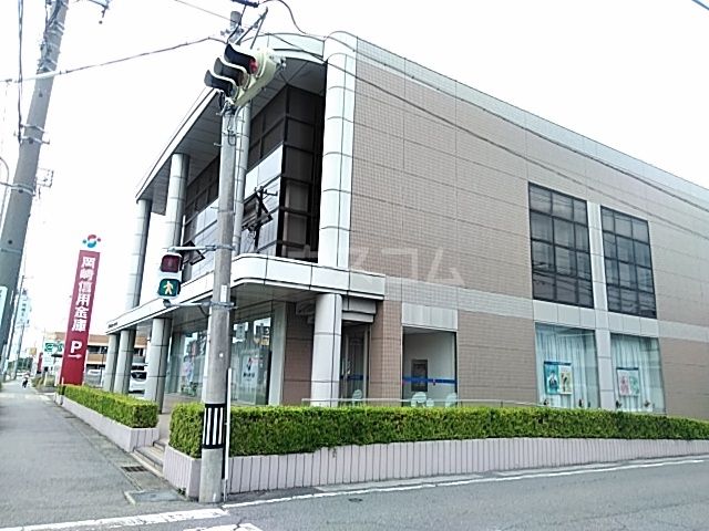 銀行　岡崎信用金庫中島支店（銀行）まで310m