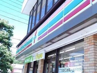 【茅ヶ崎市東海岸北のアパートのコンビニ】