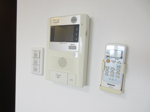 セキュリティ　モニター付きオートロック。