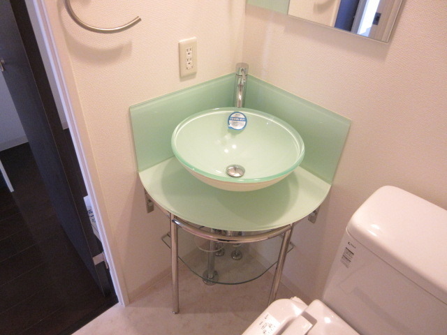 洗面設備　独立洗面台がおしゃれです。