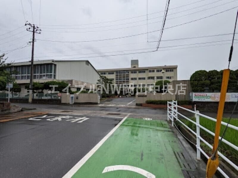 【岡山市北区尾上のアパートの小学校】