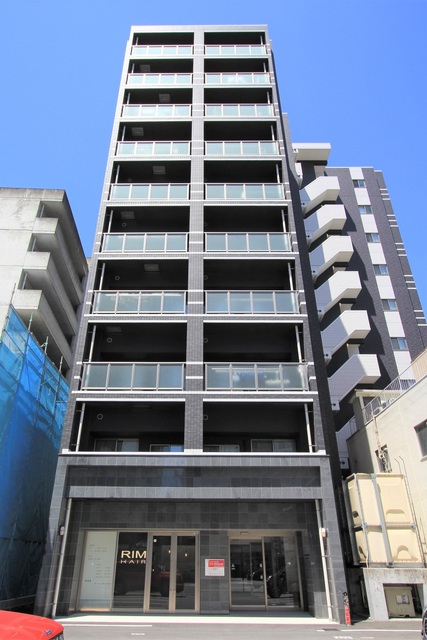 ＭＡＹＦＡＩＲ　ＨＯＮＭＡＣＨＩ　ＰＲＥＭＩＵＭの建物外観