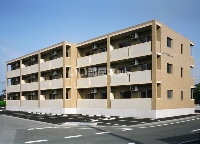 河内郡上三川町しらさぎのマンションの建物外観