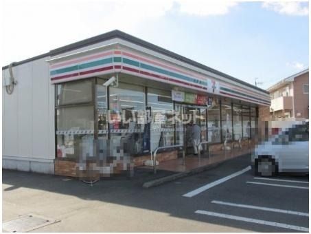 【河内郡上三川町しらさぎのマンションのコンビニ】