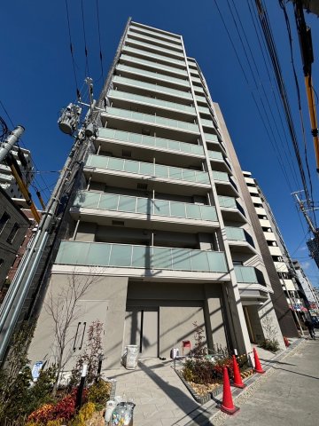 【大阪市北区浮田のマンションの建物外観】