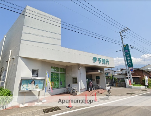 銀行　伊予銀行高津支店（銀行）まで453m