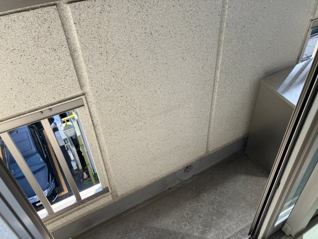 バルコニー　南東向きのお部屋のバルコニーです