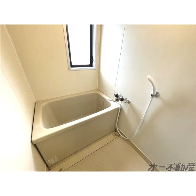 バス・シャワールーム　バスルーム