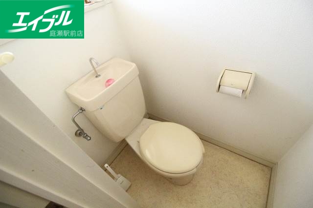 トイレ　写真は同タイプのお部屋です