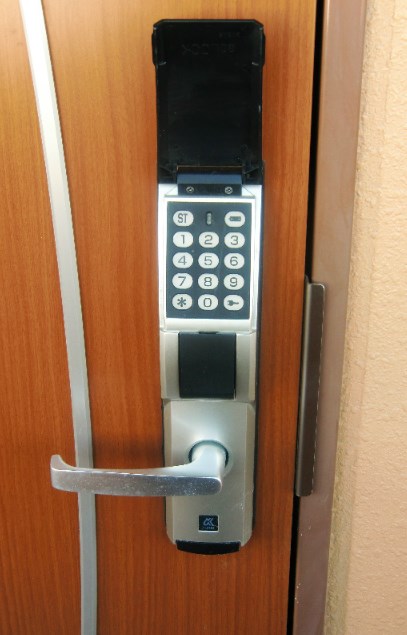 玄関　※他部屋参照