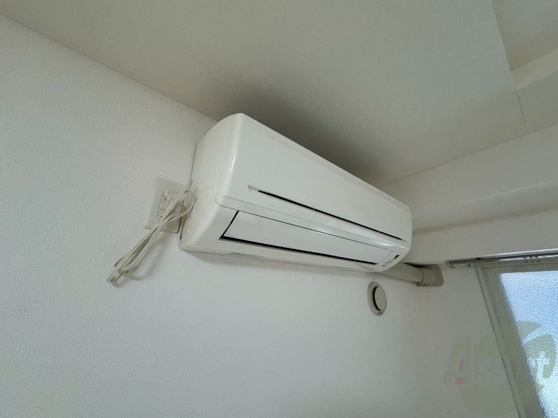 その他設備　エアコン付きで快適なリビングです！欠かせませんね。