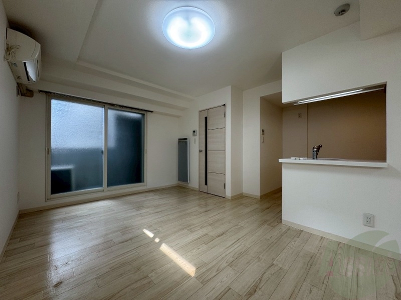 居室・リビング　広くてキレイなお部屋が広がっていて、充実した生活が送れそう。