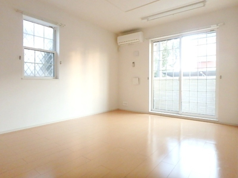 居室・リビング　図面と現状に相違がある場合には現状を優先