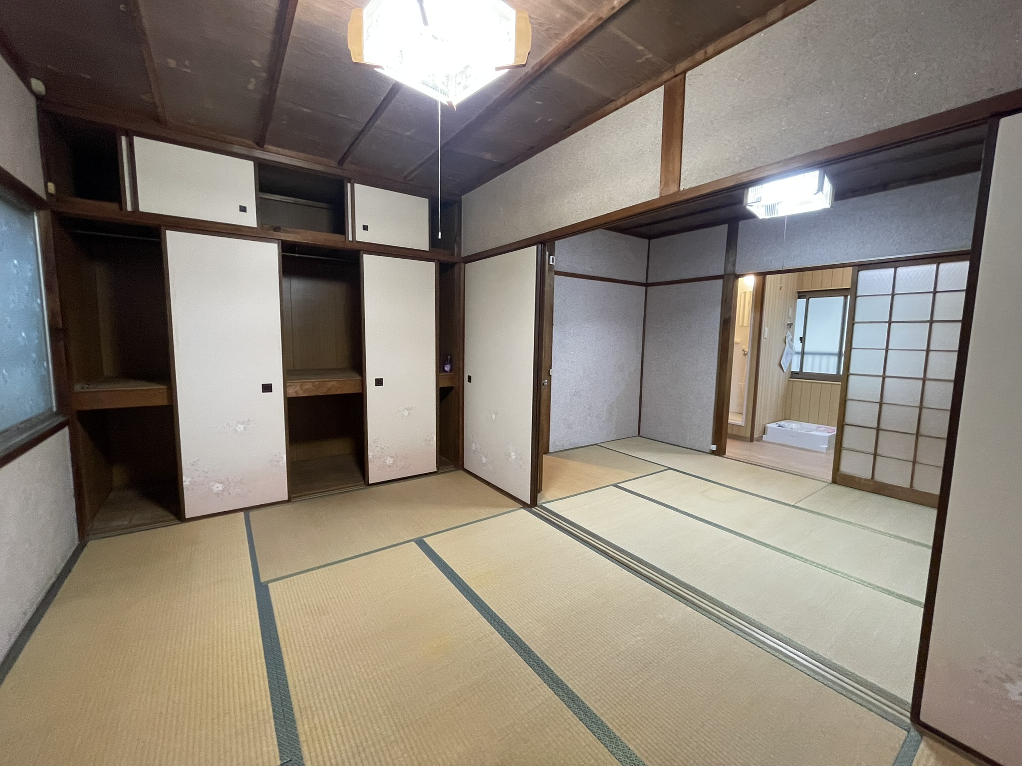 青葉町アパートの居間写真