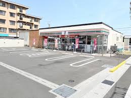 コンビニ　セブンイレブン 焼津1丁目店（コンビニ）まで32m