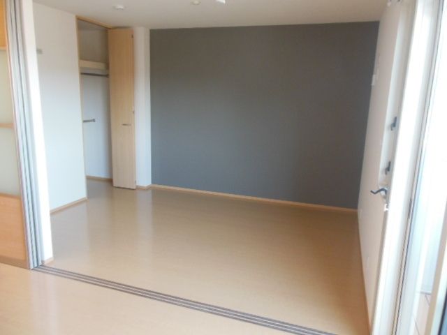 その他部屋・スペース　★クロスが落ち着いた色なので寝室としていかがでしょう★