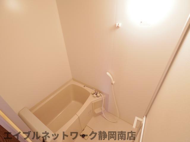 バス・シャワールーム　きれいなお風呂です