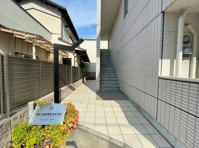 エントランス　詳細は、RISUMO江坂本店→06-6155-7137まで♪