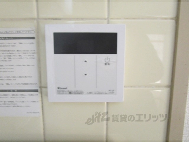 その他設備　給湯器リモコン