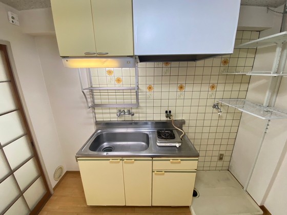 キッチン　※別部屋の写真です