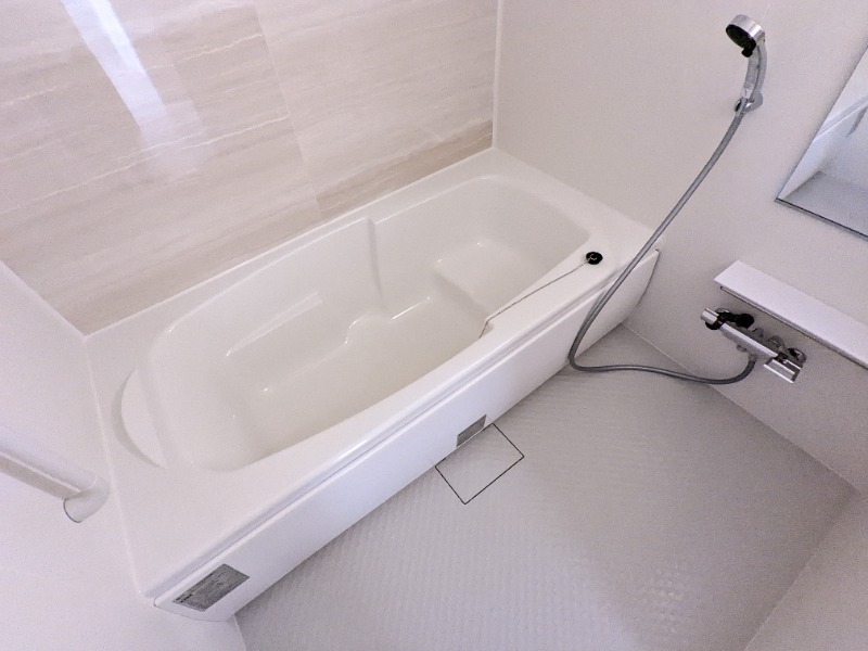 バス・シャワールーム　図面と現状に相違がある場合には現状を優先