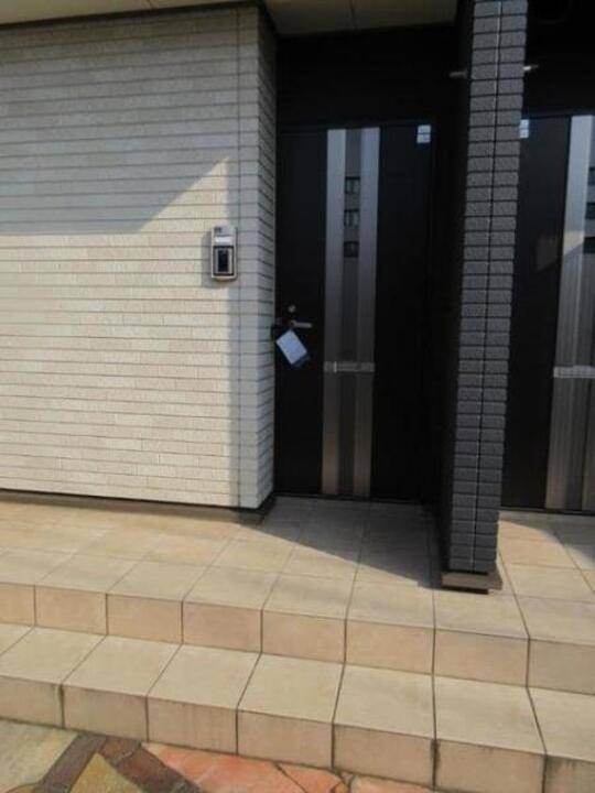 エントランス　エントランス