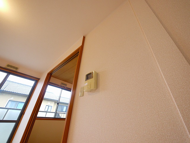 セキュリティ　モニター付きインターホン