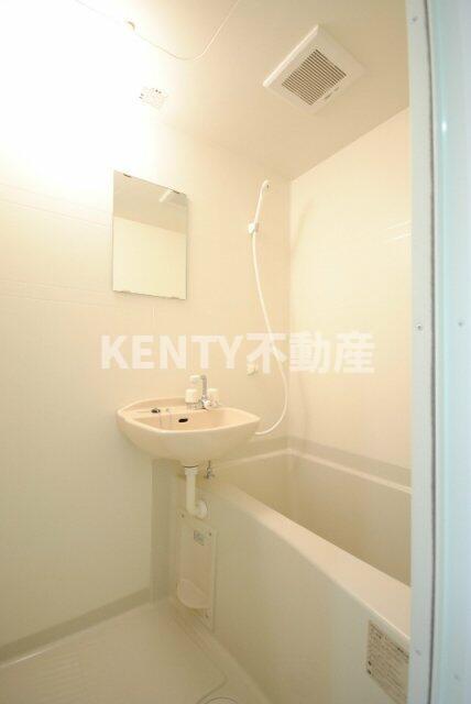 バス・シャワールーム　お風呂です