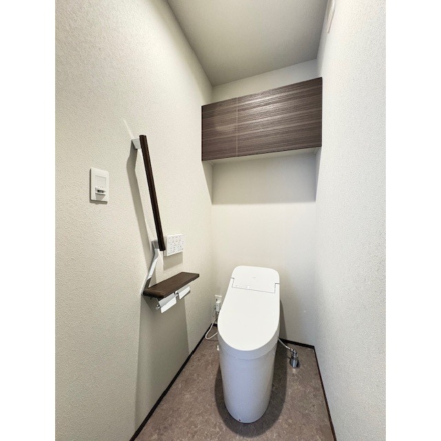 トイレ　温水洗浄便座付のトイレ♪