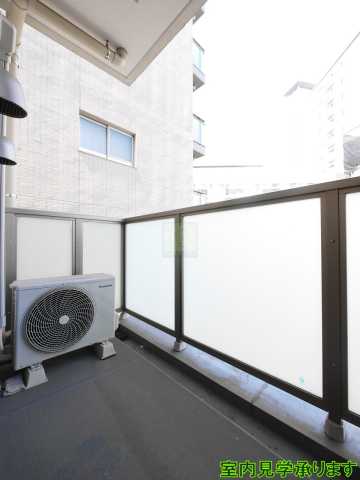 バルコニー　別部屋になります。