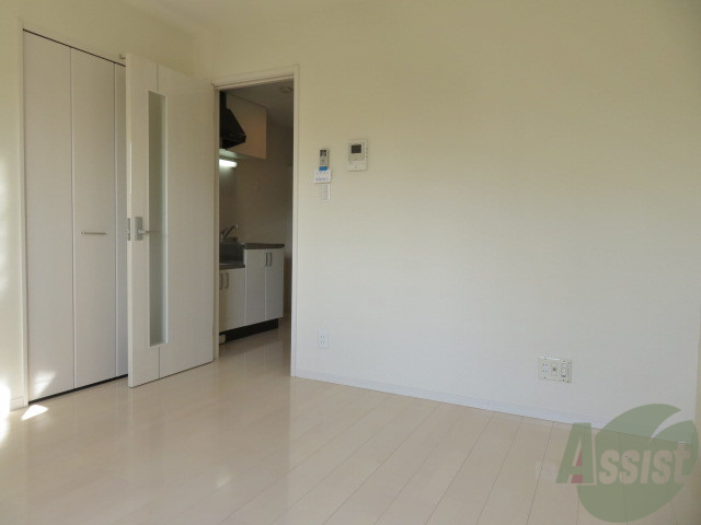 その他部屋・スペース　寝室はございませんがベッドも置けるスペースあります。