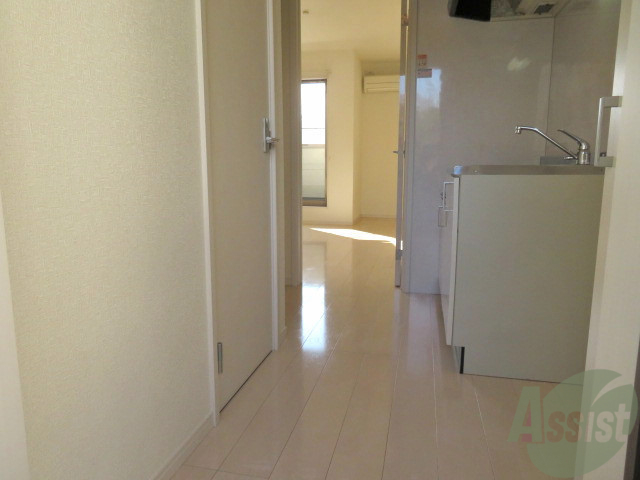 玄関　玄関から見た景色はこちらです。イメージできますか。