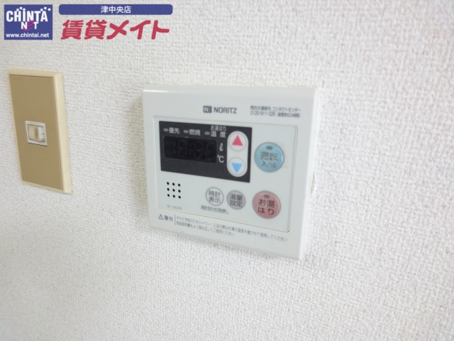 その他設備　自動給湯付きです。