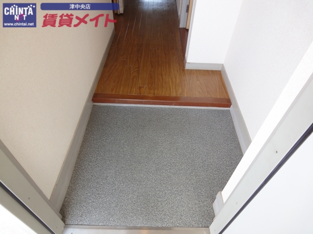 玄関　玄関です。